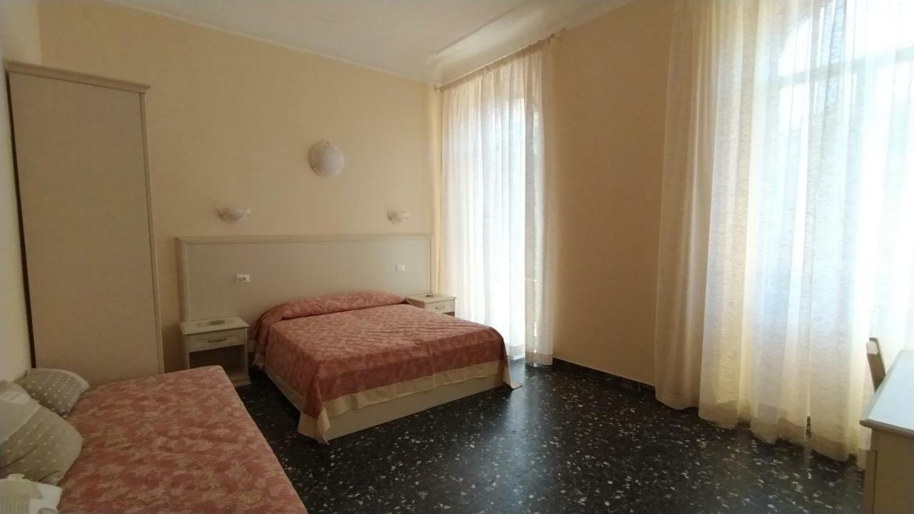 Hotel Vivi 5 Terre à La Spezia Extérieur photo